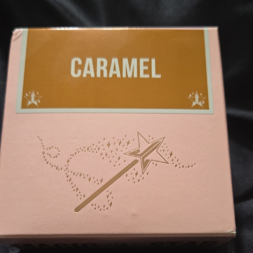 Jeffery Star Caramel Setting Powder